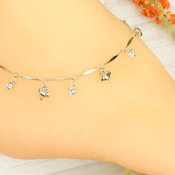 "Handmade Anklet – Elegant & Delicate Jewelry for Women | UNVRC1133 - Picture 2 of 10